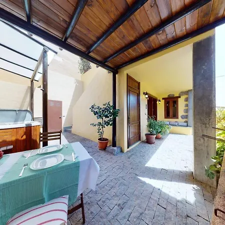 Ferienhaus Casa Bellavista By I N Z U L A E *